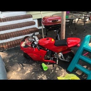 Meet your Posher, Thomas